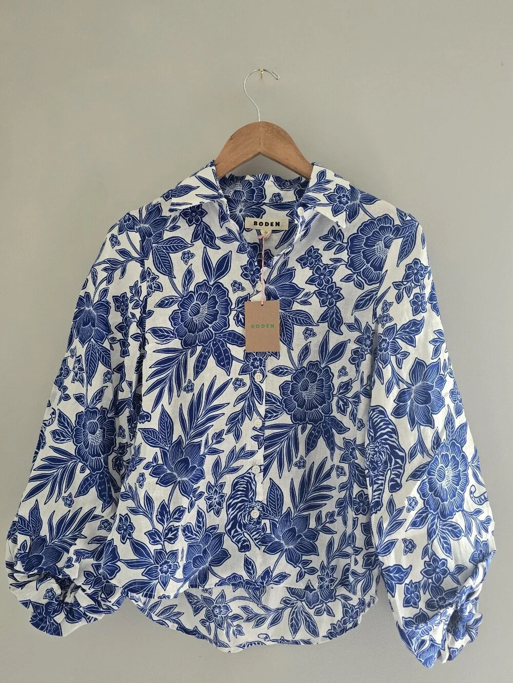 NWT Puff Sleeve Linen Shirt Sapphire Blue, Tigers Paradise Size 4